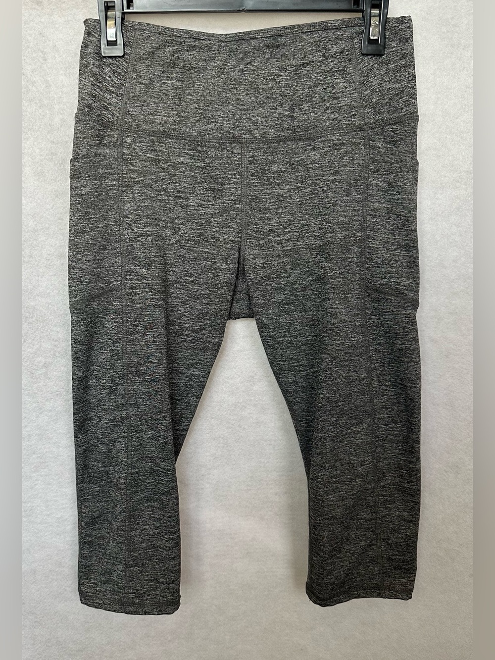 Avia Gray Capri Leggings